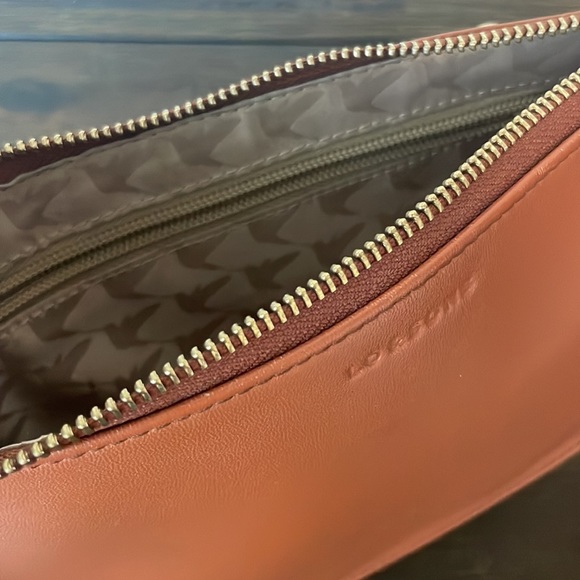 Lo & Sons Waverly 2 - Large in Sienna - Picture 5 of 7